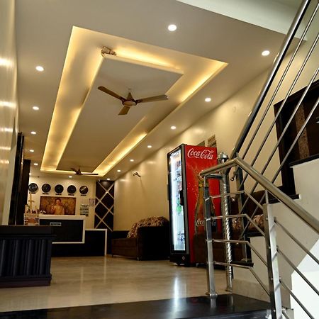 Hotel Pulse Inn Near Railway Station Jaipur Exteriör bild