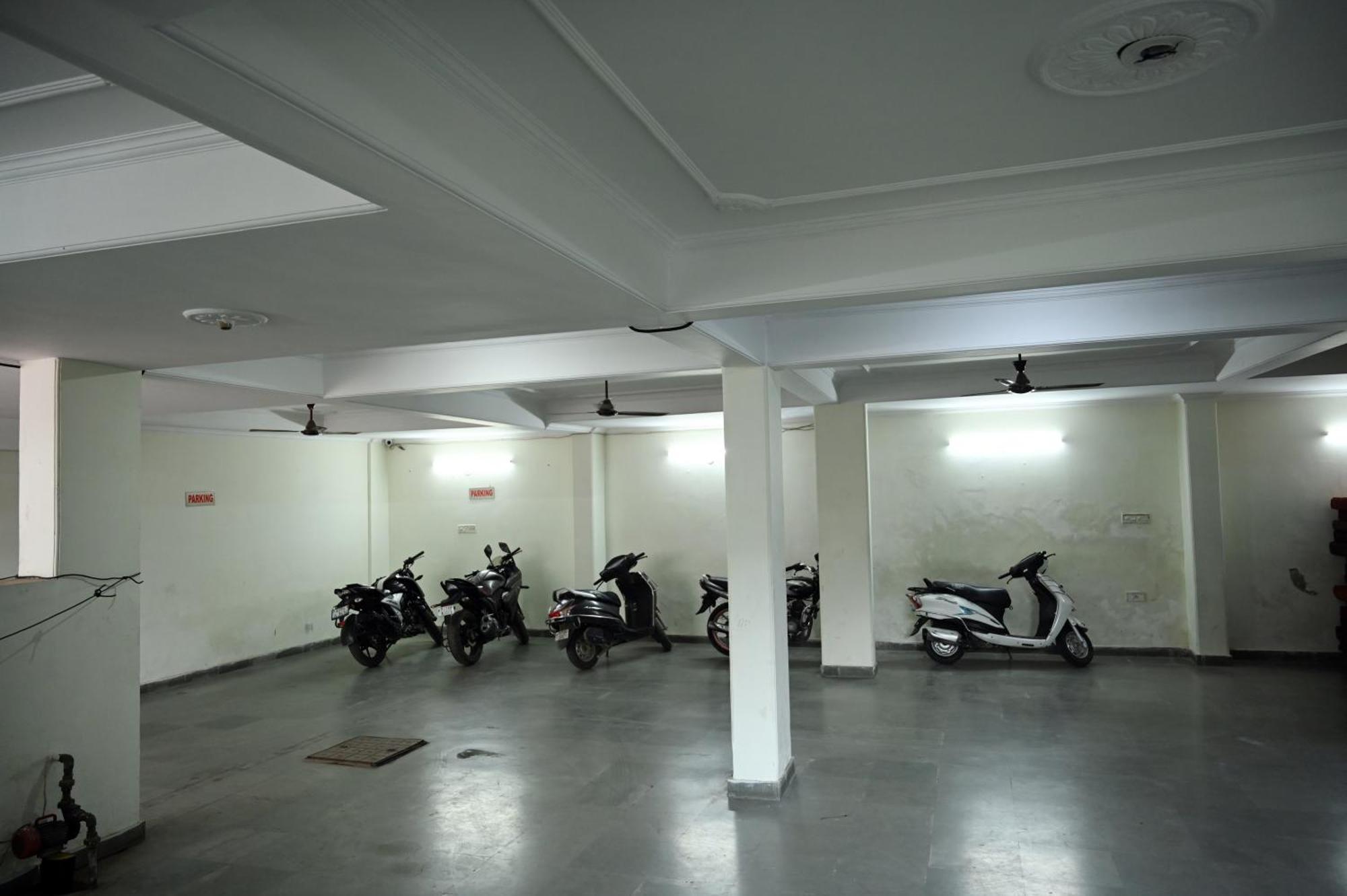 Hotel Pulse Inn Near Railway Station Jaipur Exteriör bild