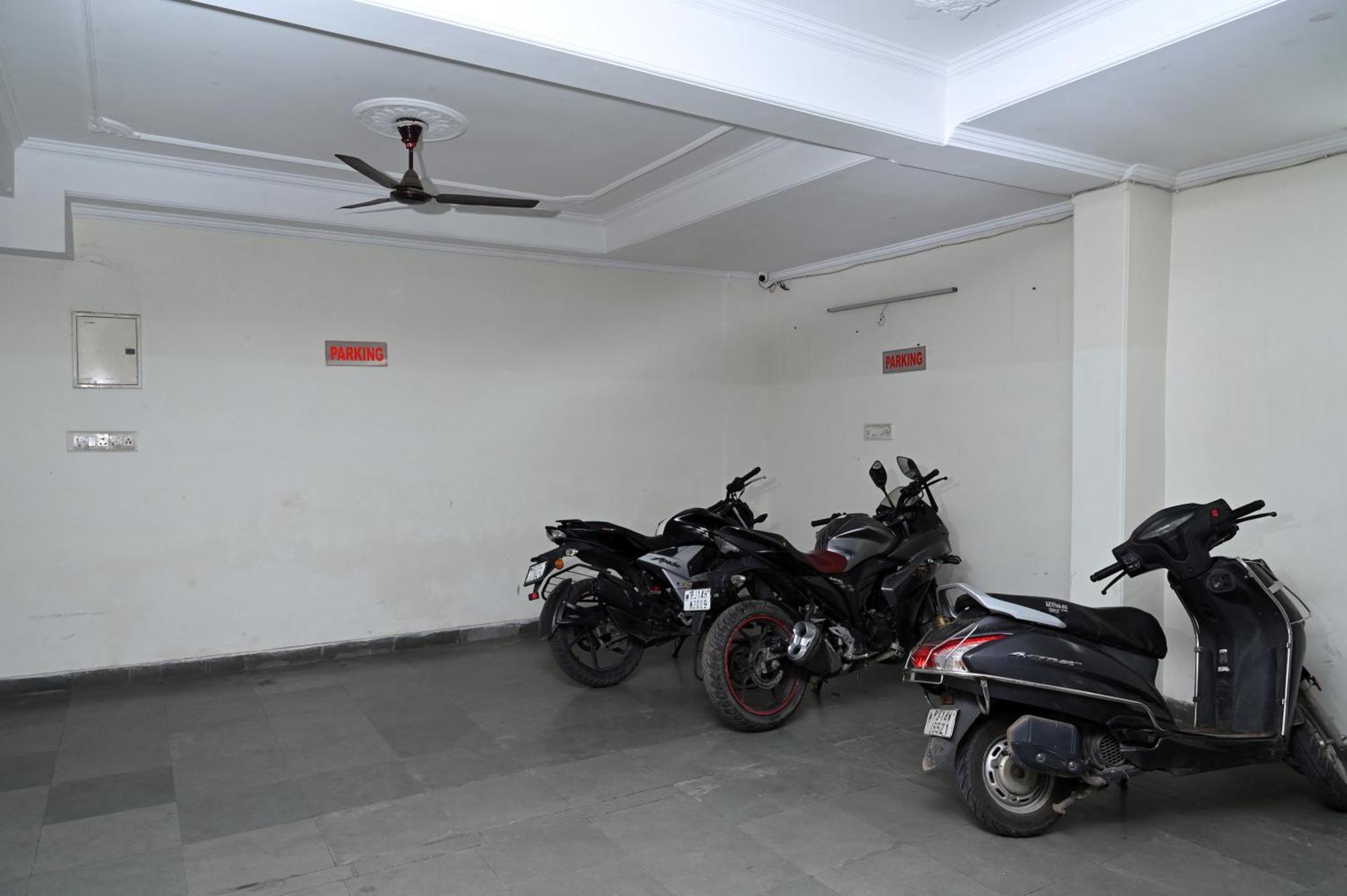 Hotel Pulse Inn Near Railway Station Jaipur Exteriör bild