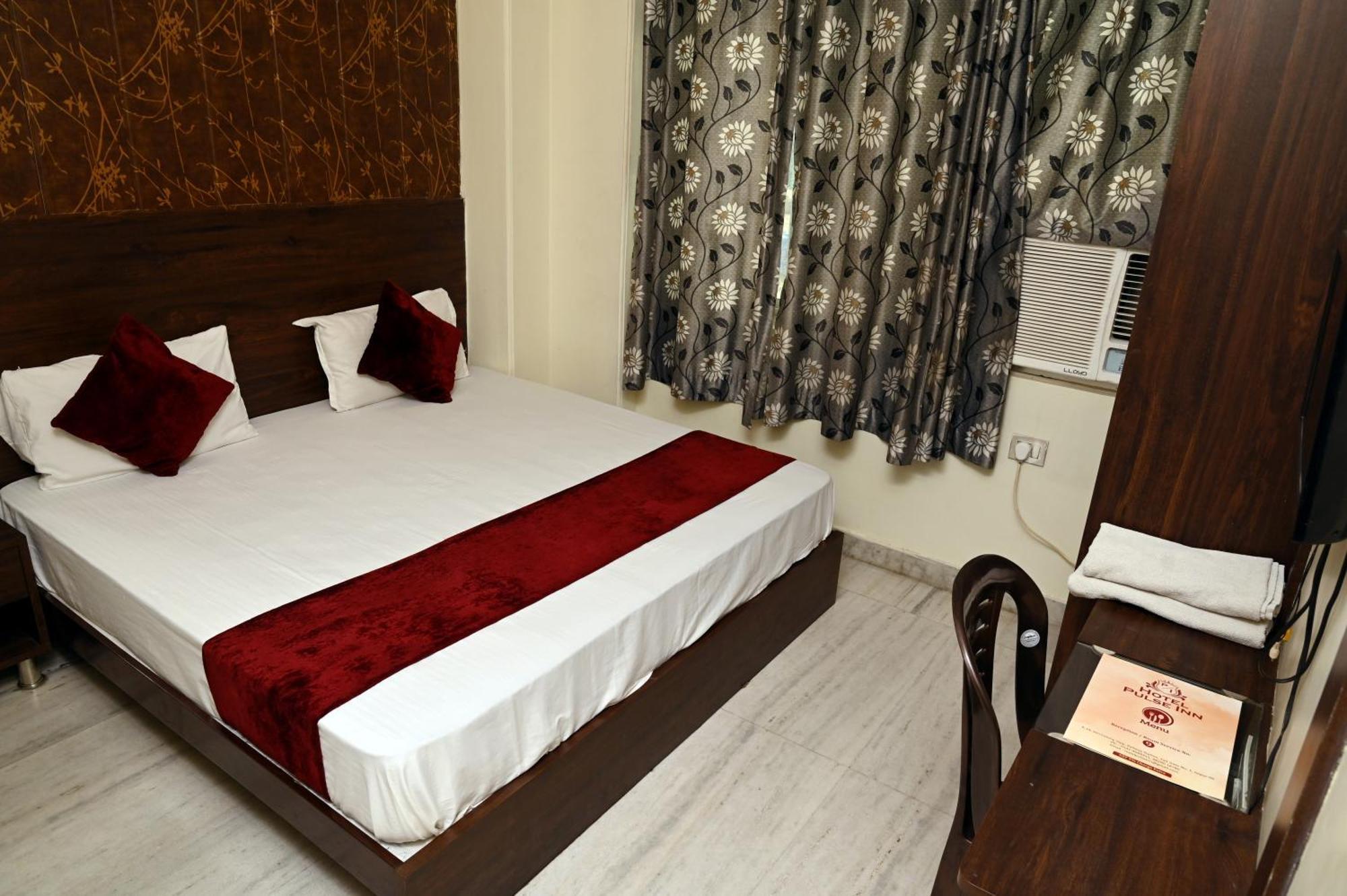 Hotel Pulse Inn Near Railway Station Jaipur Exteriör bild