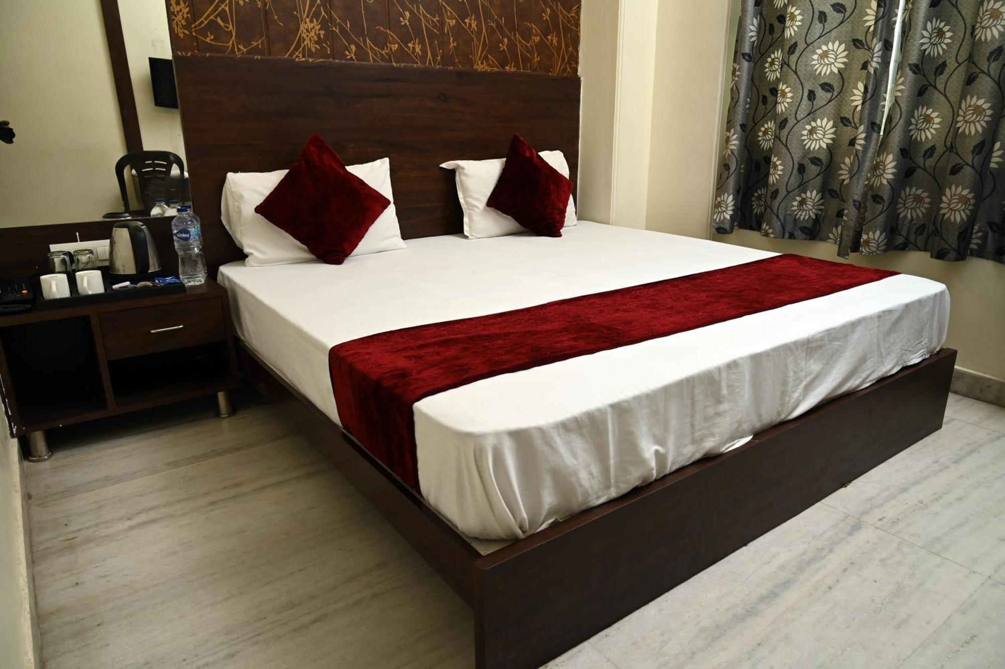 Hotel Pulse Inn Near Railway Station Jaipur Exteriör bild