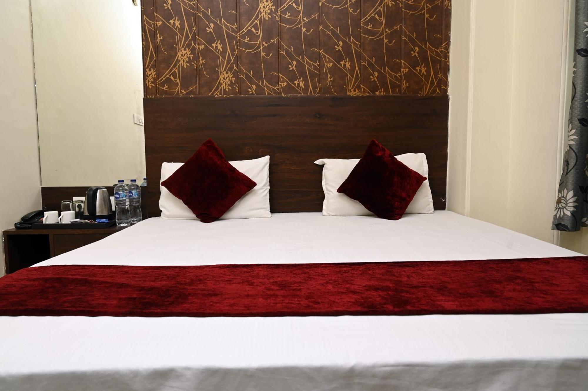 Hotel Pulse Inn Near Railway Station Jaipur Exteriör bild