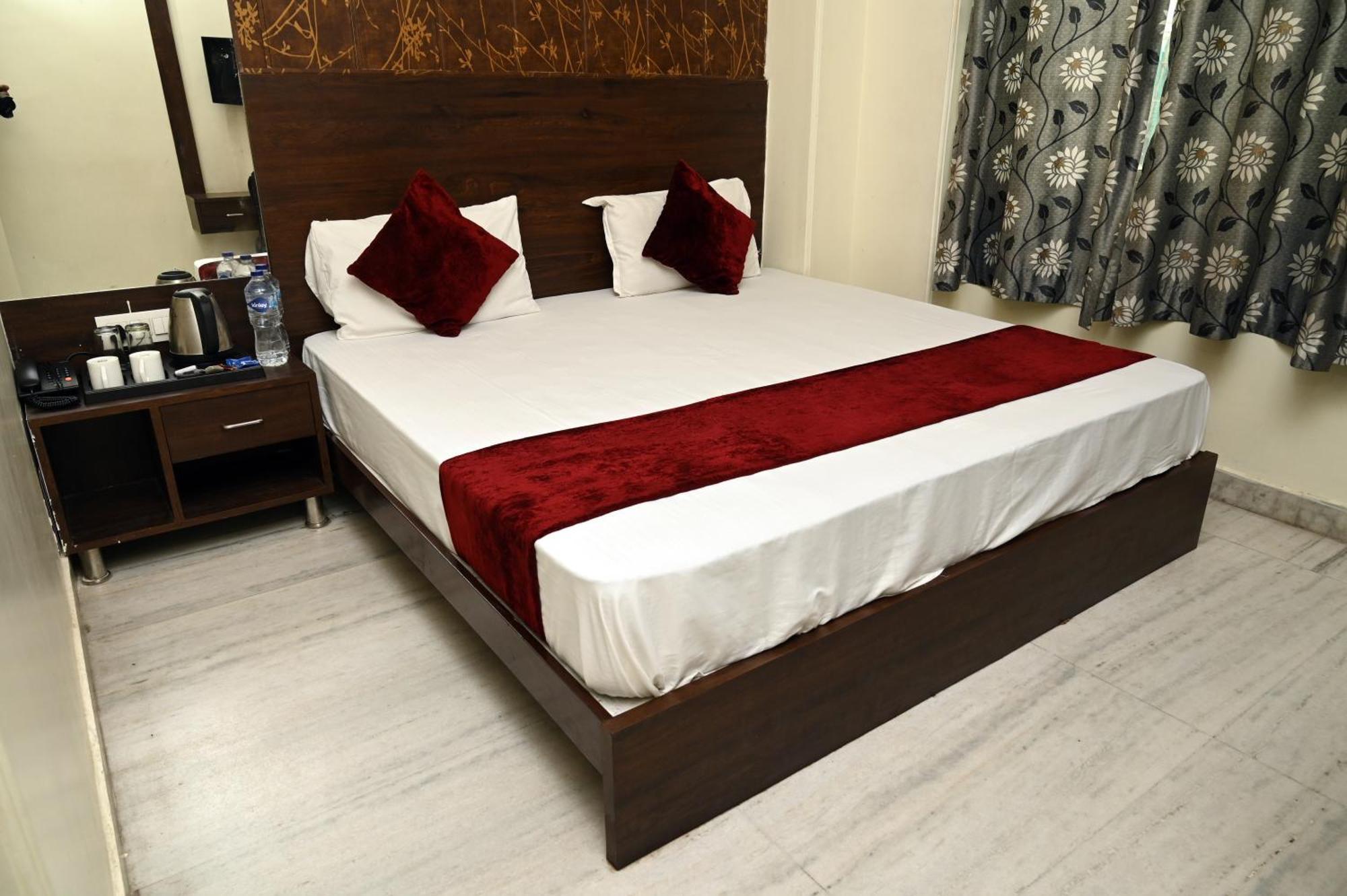 Hotel Pulse Inn Near Railway Station Jaipur Exteriör bild
